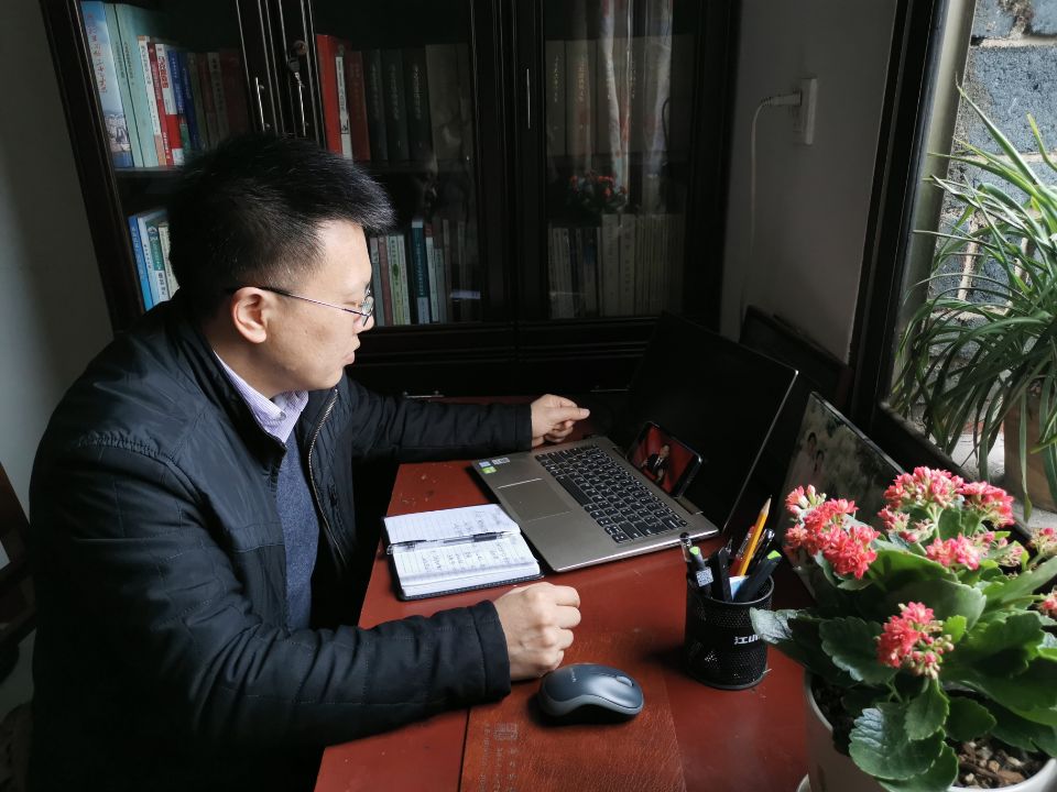 明陞m88官方网站经理黄秋生照片4(1).jpg